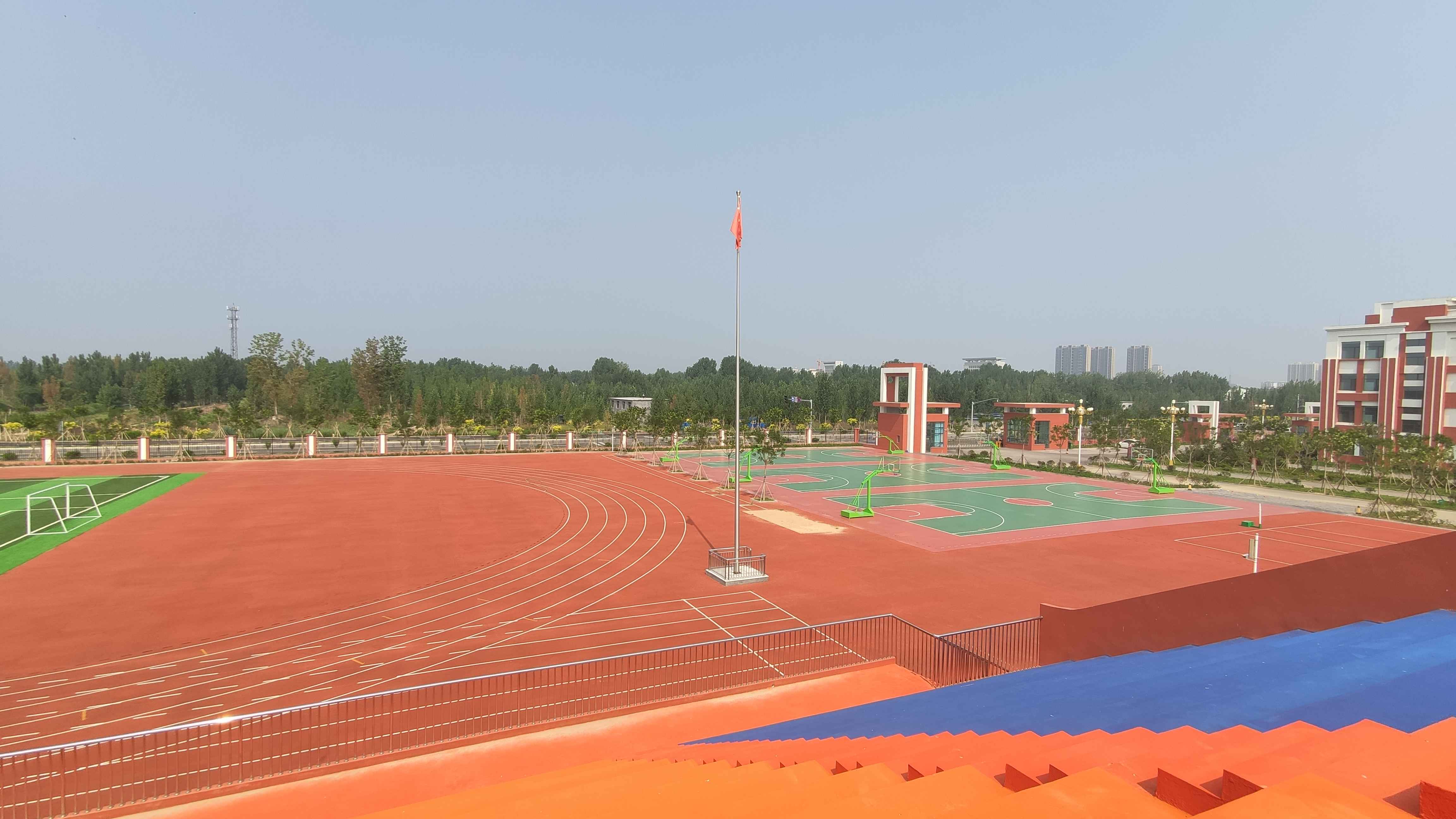 人造草坪，运动球场，塑胶跑道，综合运动场